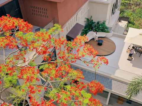 寄雨酒店(西双版纳景洪融创国际度假区店)