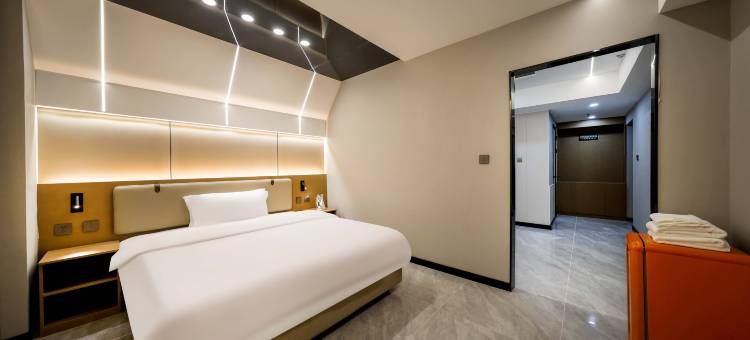 LaBu电竞酒店(铁西万达店)图片