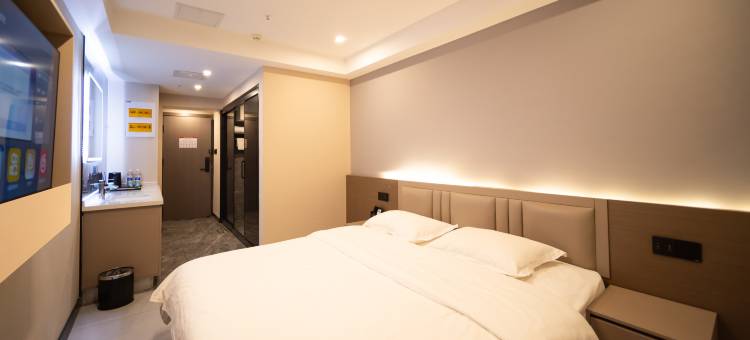 久居可漫咖酒店(乌鲁木齐高铁站店)图片