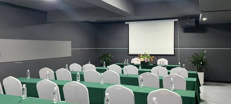 新博浪沙酒店(DL胖东来店)图片