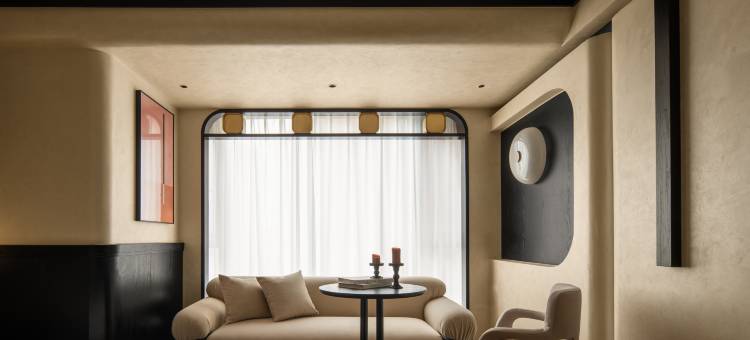 某间酒店(花果园双子塔方圆荟海豚广场店)图片