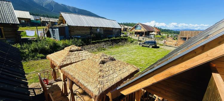 半坡山庄民宿(白哈巴景区店)图片