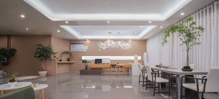 蒙自夏朵酒店(南湖公园大树寨店)图片