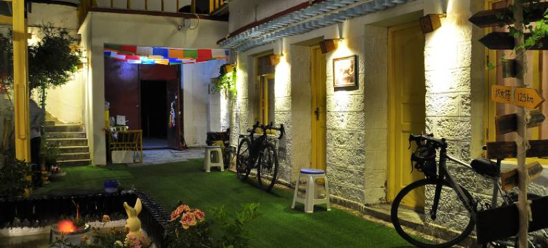 拉萨苍悟客栈(八廓街大昭寺店)图片