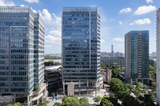 网鱼电竞酒店(上海日月光中心世博会博物馆地铁站店)