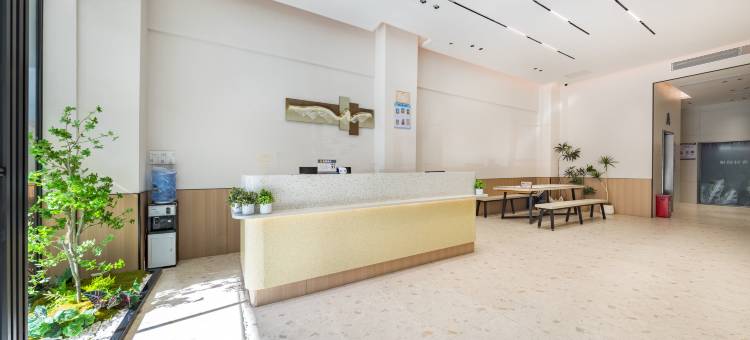 枢纽轻奢公寓(深圳宝安国际会展中心塘尾地铁站店)图片