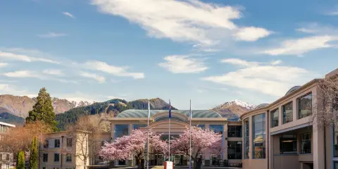 皇后鎮千禧酒店