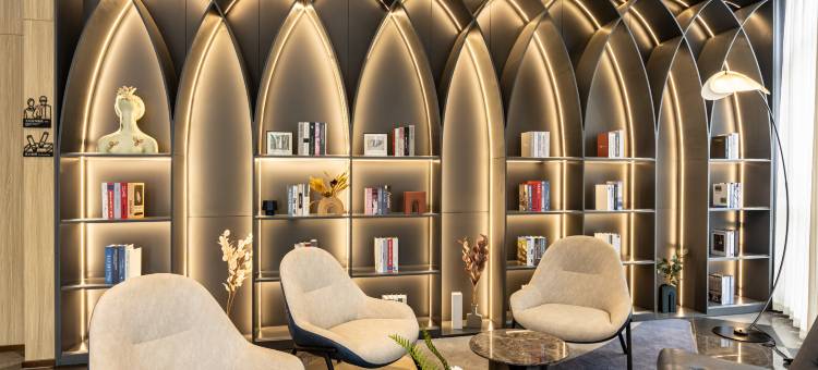 兰欧尚品酒店(天门大润发店)图片