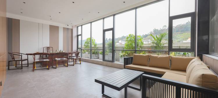 南丹锦盛瑞华酒店(金芙蓉广场幸福城店)图片