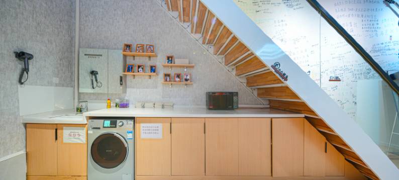 山海间青年旅社(青岛火车站栈桥店)图片