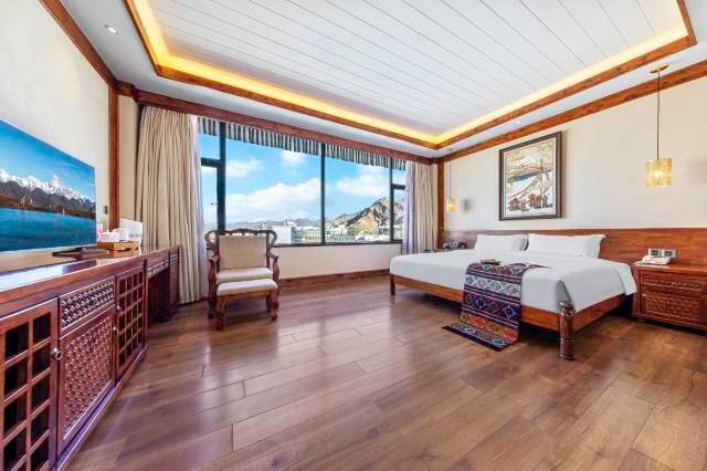 拉萨八廓街德康富氧观景酒店(大昭寺店)图片