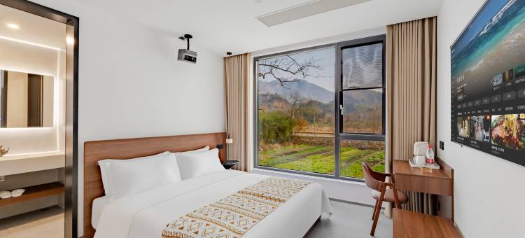 见山野·临河溯溪·山景亲子度假美宿(皖南川藏线月亮湾鱼鳞坝店)图片