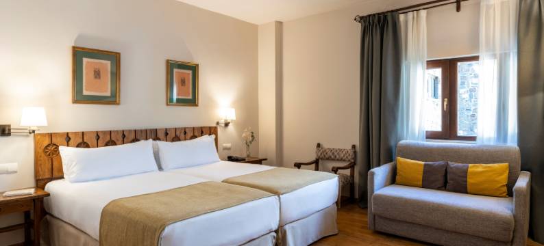 弗恩特德酒店(Parador de Fuente De)图片