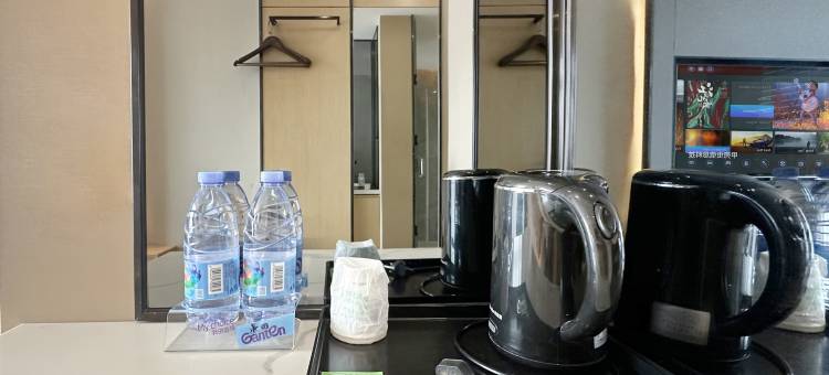 壹号优客酒店(东莞石碣人民政府家和爱达购物广场店)图片