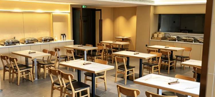 海丝紫荆酒店(泉州晋江泉商环球广场店)图片