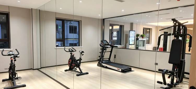 来卡臻选酒店(虚拟现实产业园科苑经七路地铁站店)图片