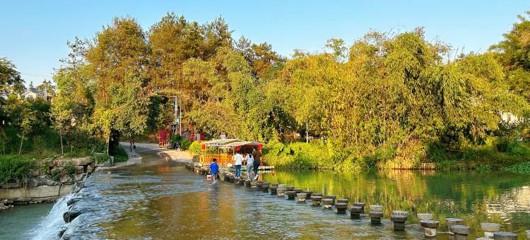 恭城红岩江临居民宿图片