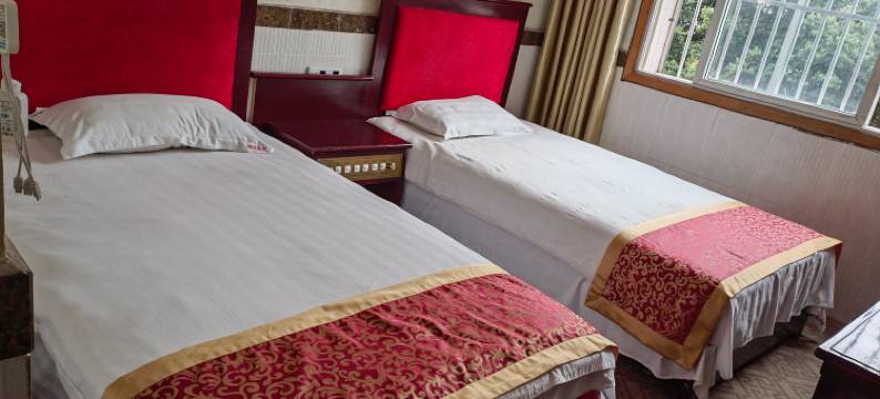 营山明华宾馆图片