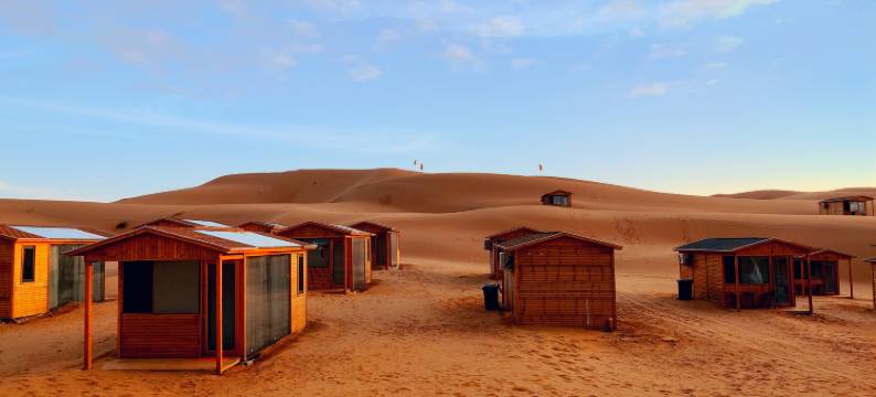 中卫楠溪腾格里沙漠露营地图片