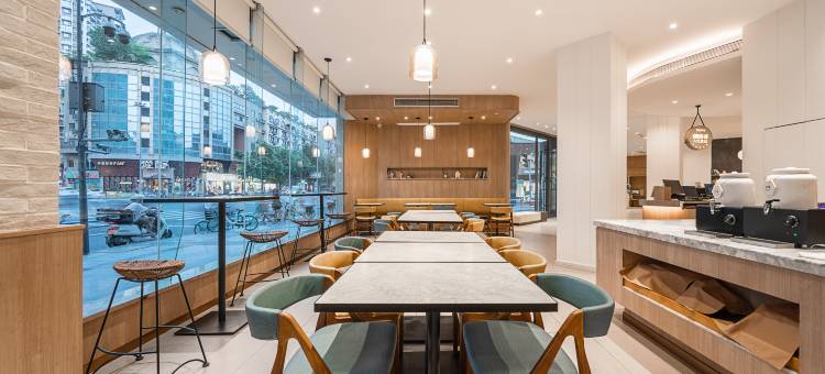汉庭优佳酒店(成都一品天下蜀汉路东地铁站店)图片