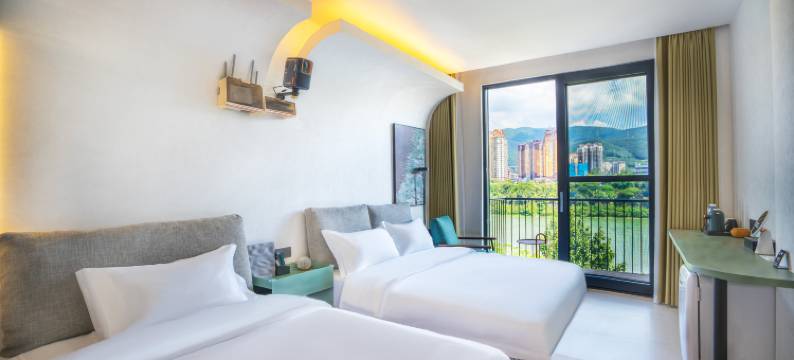 回见江景度假酒店(西双版纳景洪澜沧江滨江大道店)图片