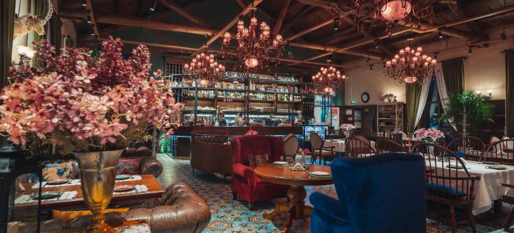 深山见·云杉·萨慕迩森·Design庭院度假民宿图片