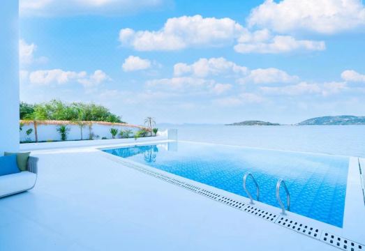 Huyu Yijing Homestay (Hengshan Island Shop) Hotel Overview