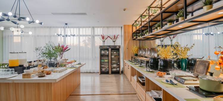 艺龙安云酒店(郎溪义乌商贸城店)图片