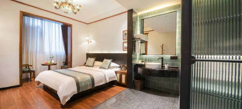 顺城212轻奢酒店(乐山张公桥美食街店)图片