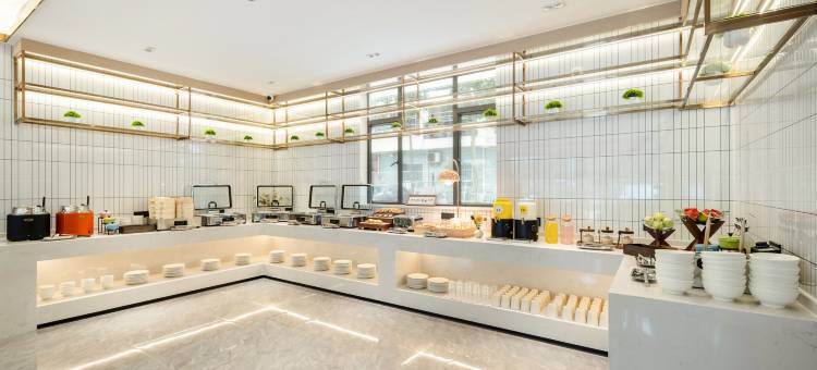 潮漫酒店(肇庆七星岩东门广场店)图片