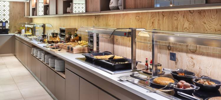 桑坦杰士达酒店(Catalonia Santa Justa)图片