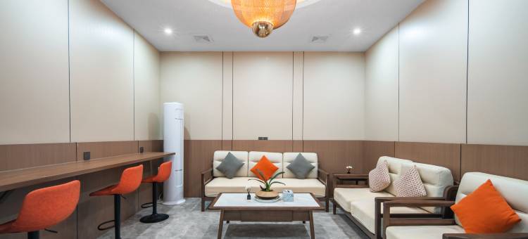 华诗顿酒店(西华万顺达广场店)图片