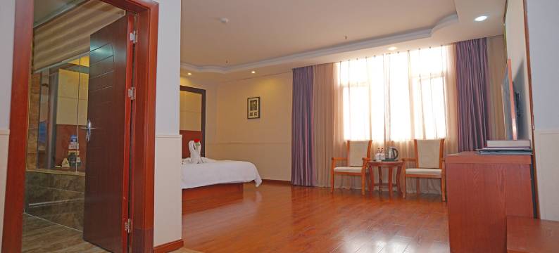 砚山御澜大酒店图片