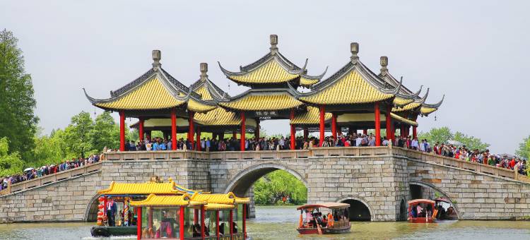 艺选安來酒店(扬州万达广场店)图片