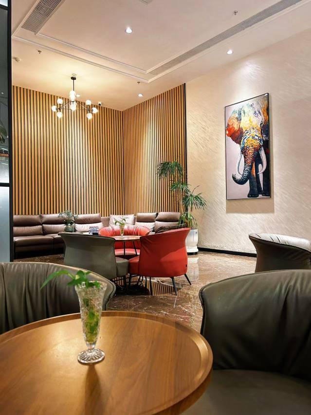 锦颐X酒店(呼和浩特东站丝绸大道地铁站店)图片