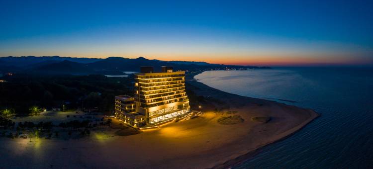 瑞娜布露索尔海滩酒店(Renebleu by Sol Beach)图片