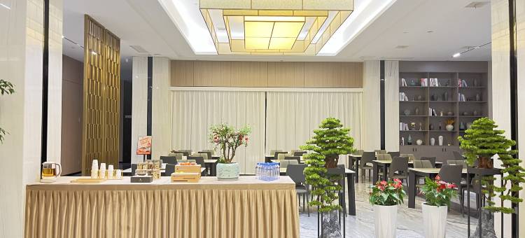 海逸·菲诺酒店(荆门人民万福国际商贸城店)图片
