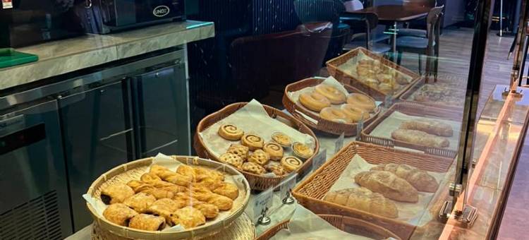 Palz Empire Hotel图片