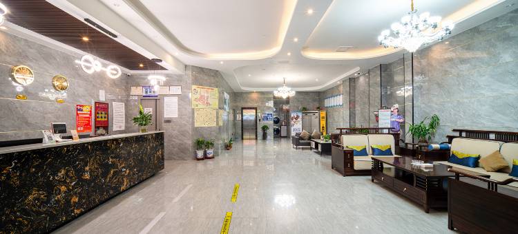 海西耀翔品质酒店(翡翠商业步行街店)图片