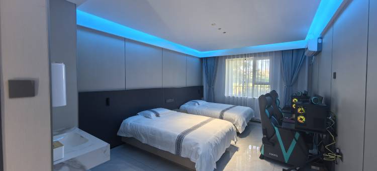 戈壁春天电竞酒店图片