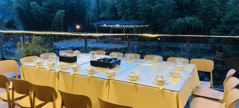 兴安依山伴水大酒店图片