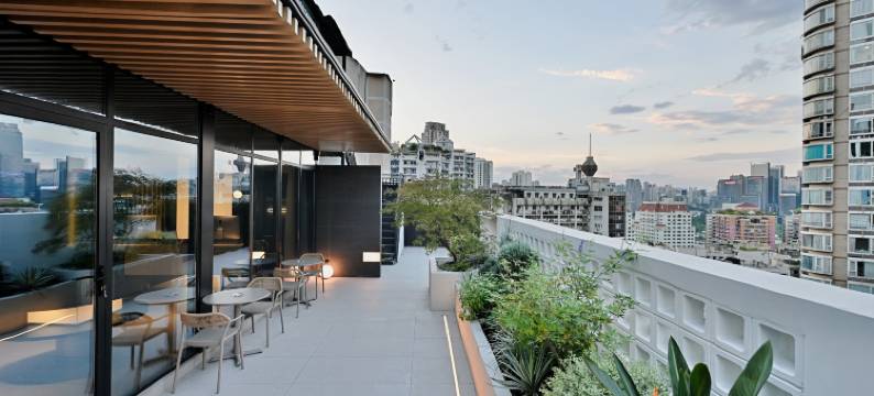 SFEEL设计师酒店(重庆解放碑洪崖洞店)图片