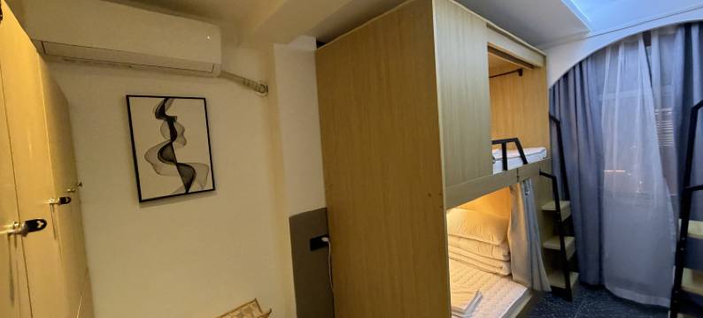 暖暖的风之家纯女青旅(黄兴广场地铁站IFS国金中心店)图片