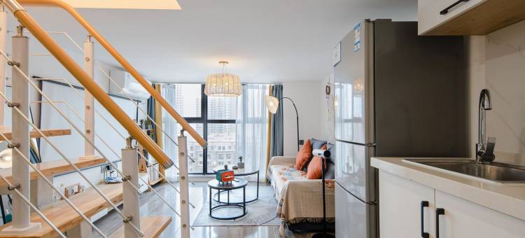 栖牛·NICE投影自助公寓(海伦天麓店)图片