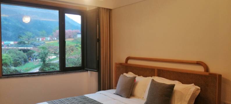 中国桌山·花栖谷图片