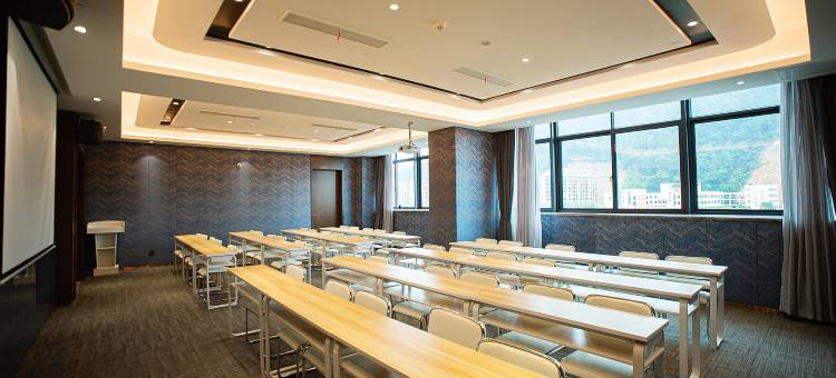 和颐至尚酒店(衢州开化得阳大厦店)图片