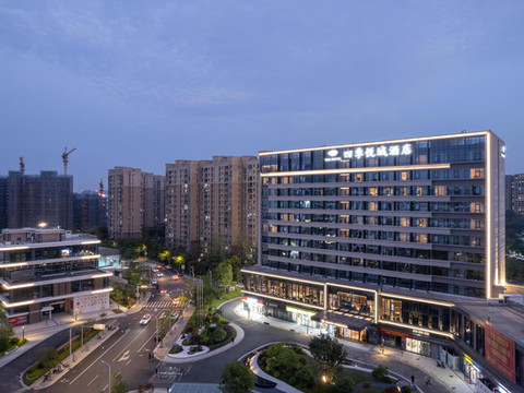 福州四季·悦城酒店(福州火车南站城门地铁站店)