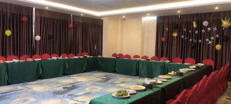 维也纳国际酒店(峨眉山水晶广场店)图片