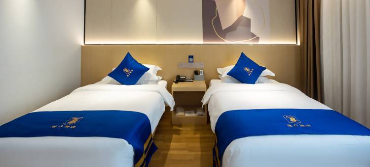 速8精选酒店(长途汽车总站济泺路地铁站店)图片