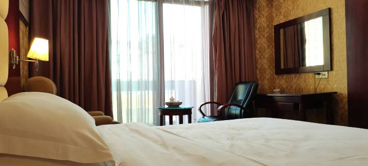 新乐轩酒店(汕头潮阳和平镇店)图片